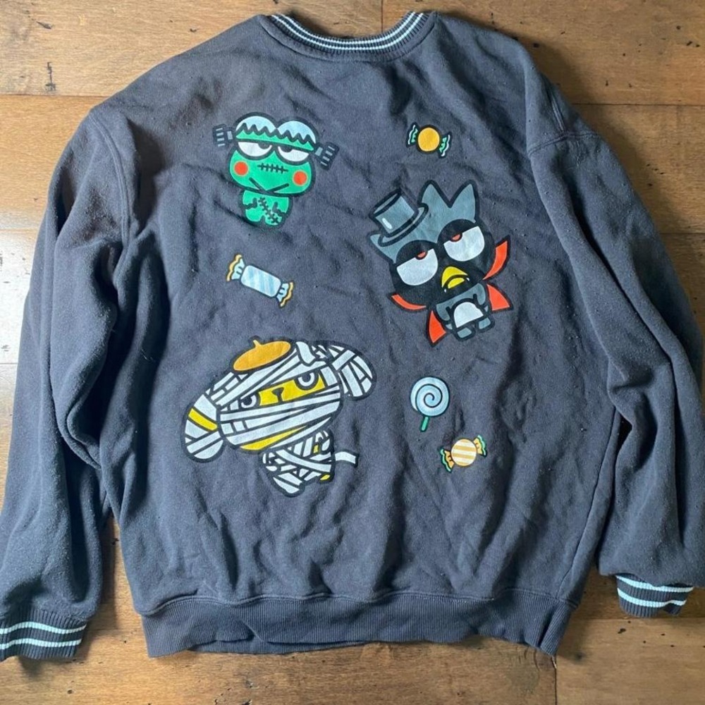 Hello Kitty and Friends‎ grey sweatshirt - Picture 3 of 6